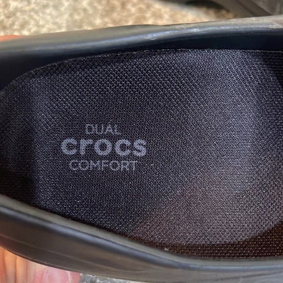 Crocs Neria Pro II Black Graphic Rose Womens 8 Slip On Work Clogs Dual Comfort - Picture 6 of 6